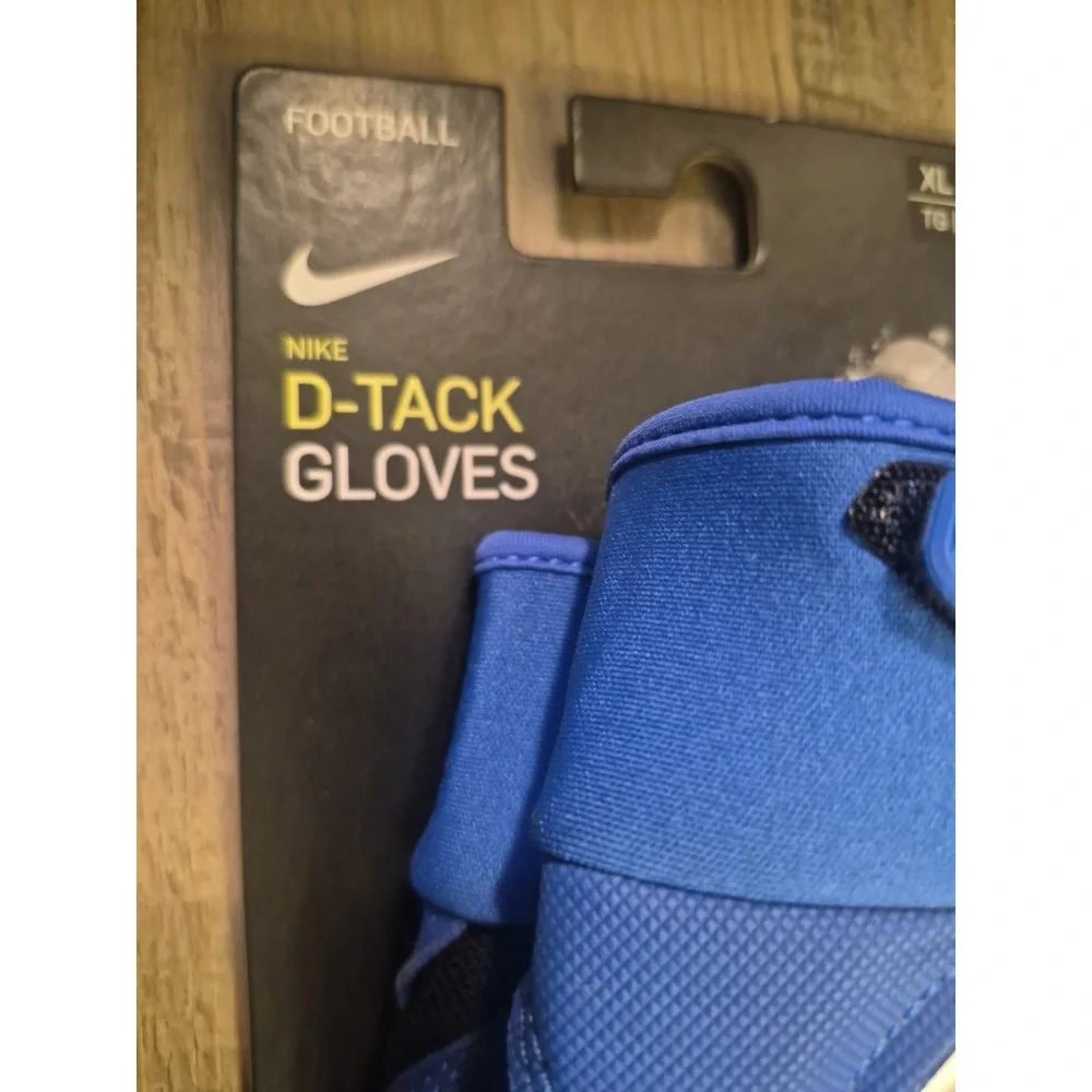Nike Football D-TACK GLOVES Men's Size XL Blue Brand New